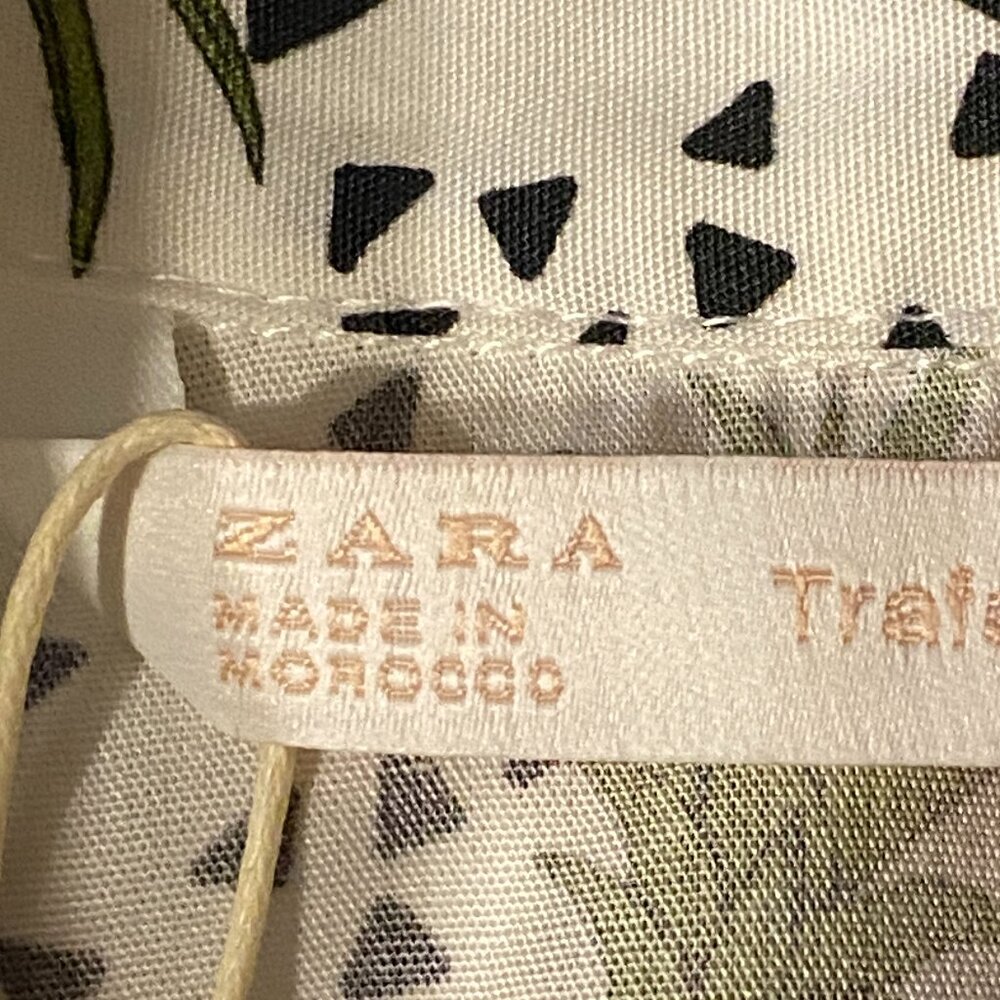 NWT ZARA Trafaluc Collection Sz L Blouse Button Up Cap Sleeve White/Multi Fruits - Picture 7 of 11